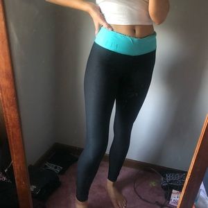 Victoria’s Secret Pink reversible leggings